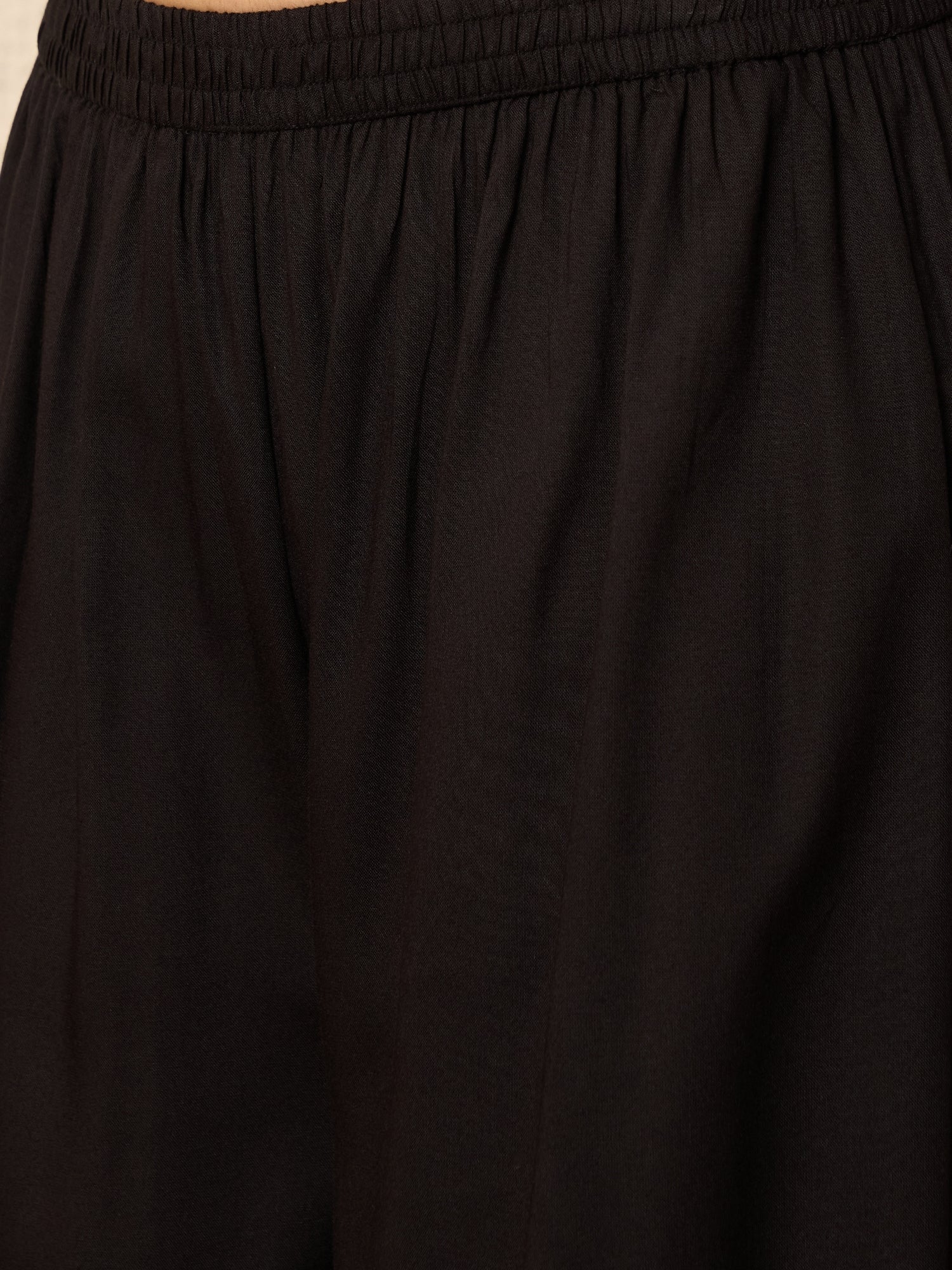 Black Kurta Set Vibrant Peacock Dupatta