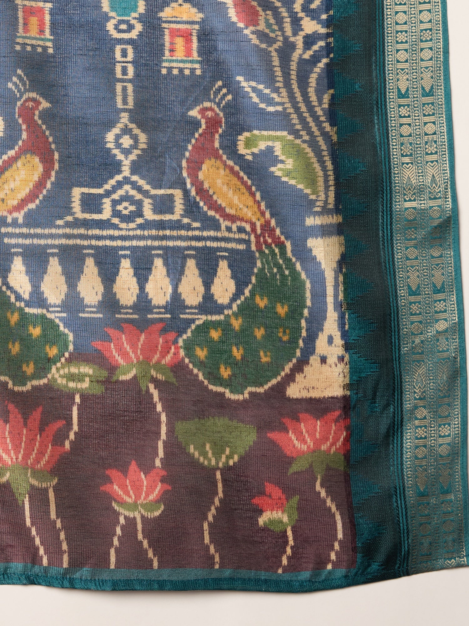Black Kurta Set Vibrant Peacock Dupatta