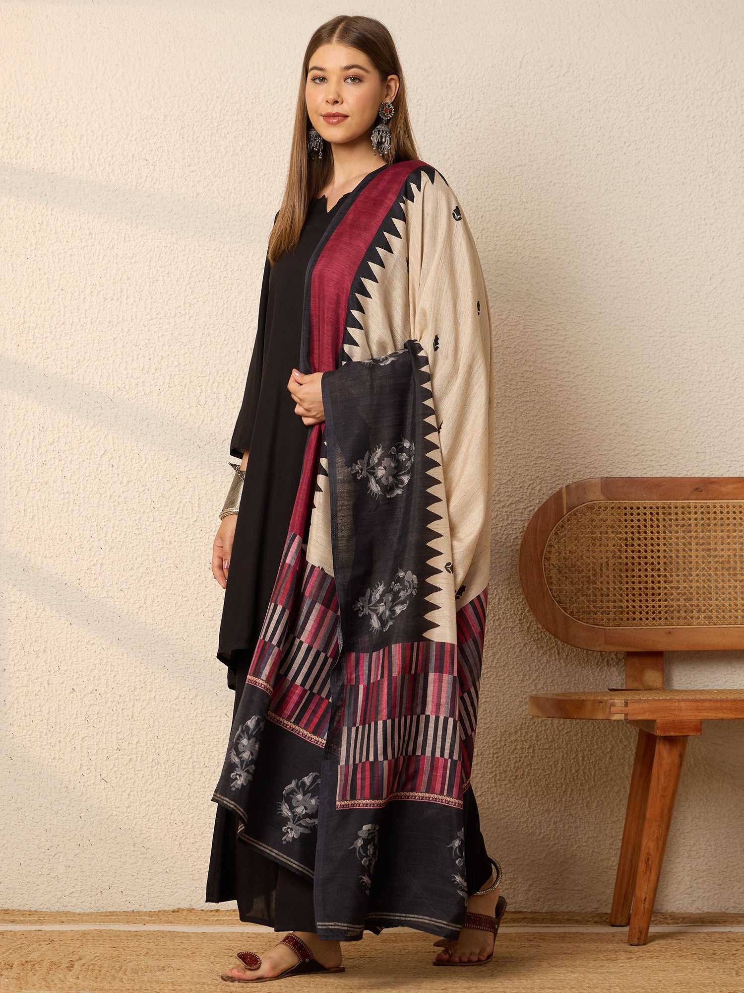 Black Kurta Set Crimson Chevron Dupatta