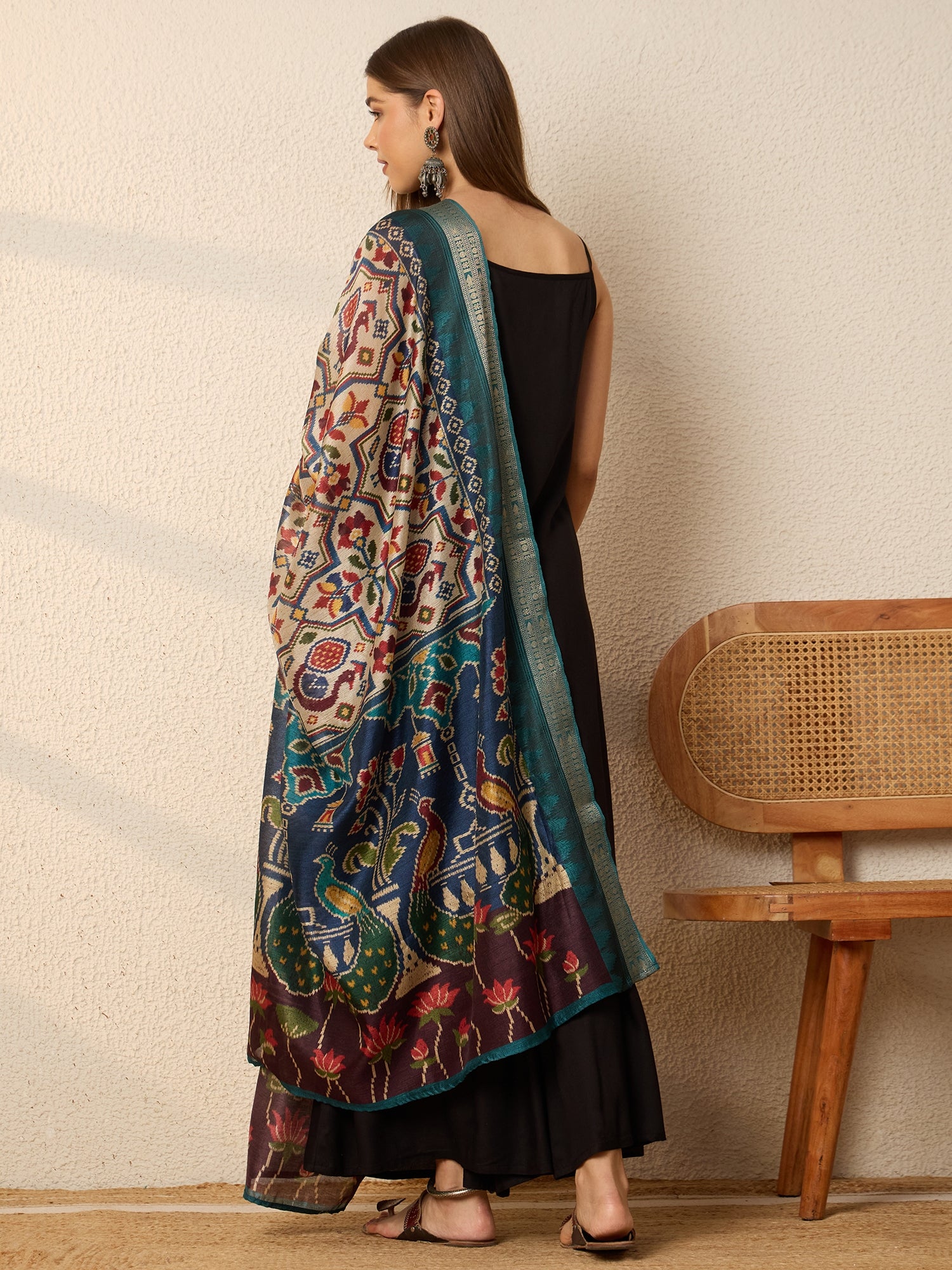 Black Kurta Set Vibrant Peacock Dupatta