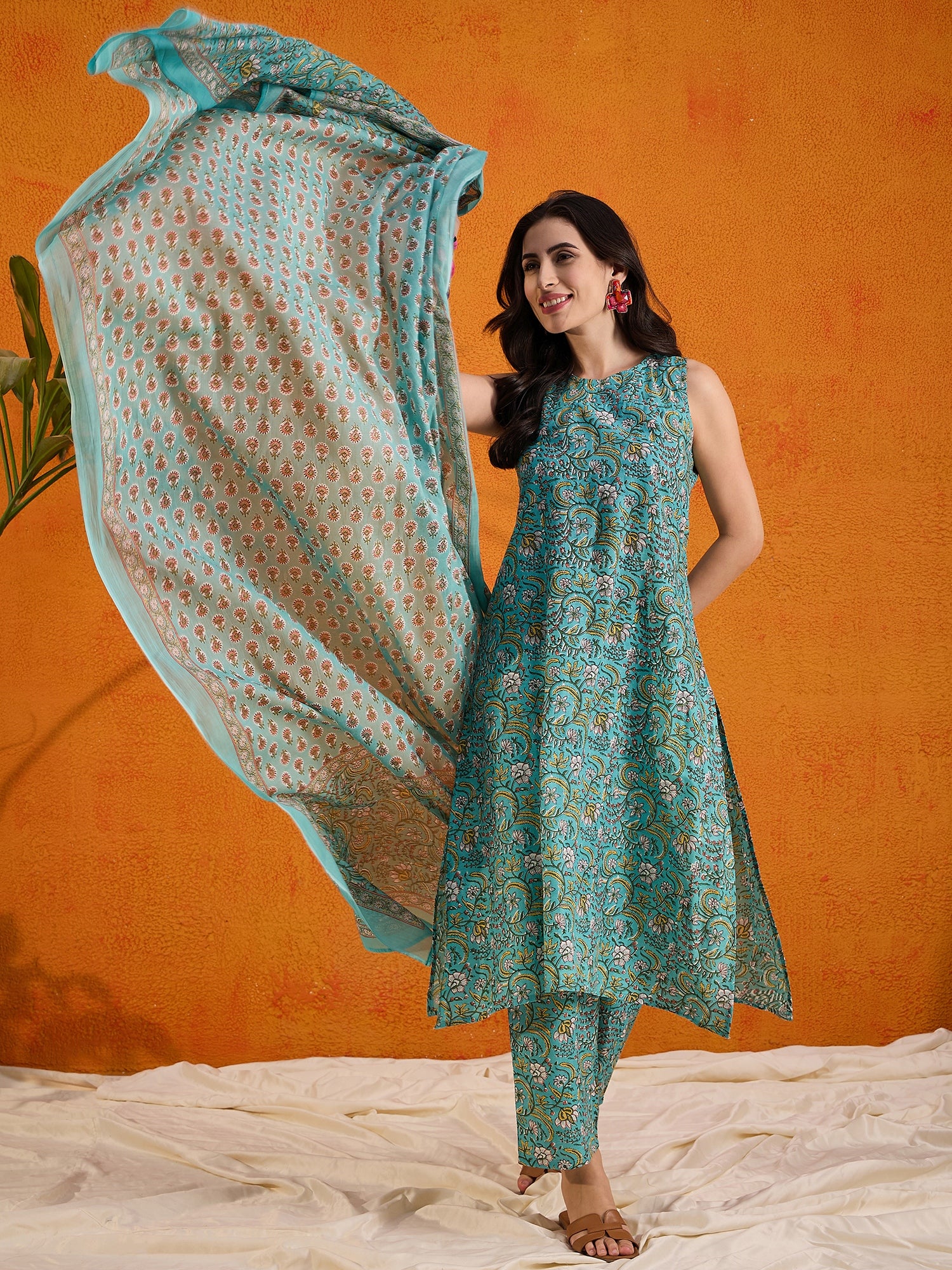 Teal Jaal Kalamkari Round Neck Kurta Set W Dupatta