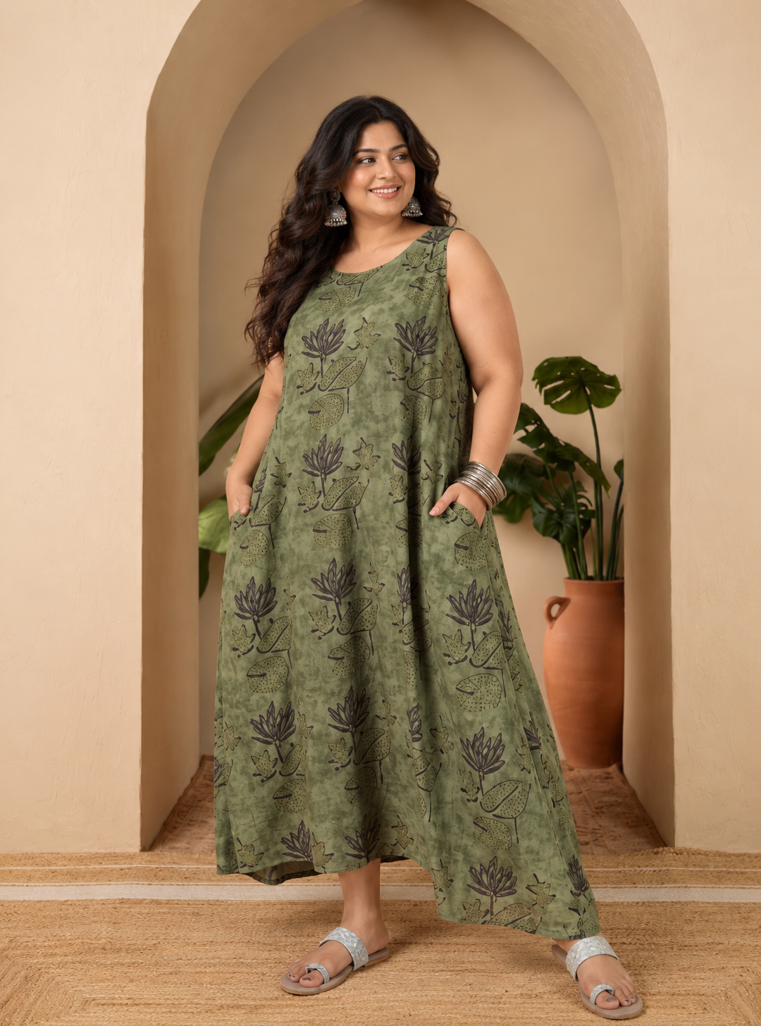 Green Lotus Print Round Neck Long Dress