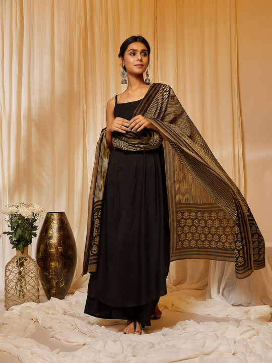 Black Strappy Kurta Palazzo Set With Green Boota Dupatta