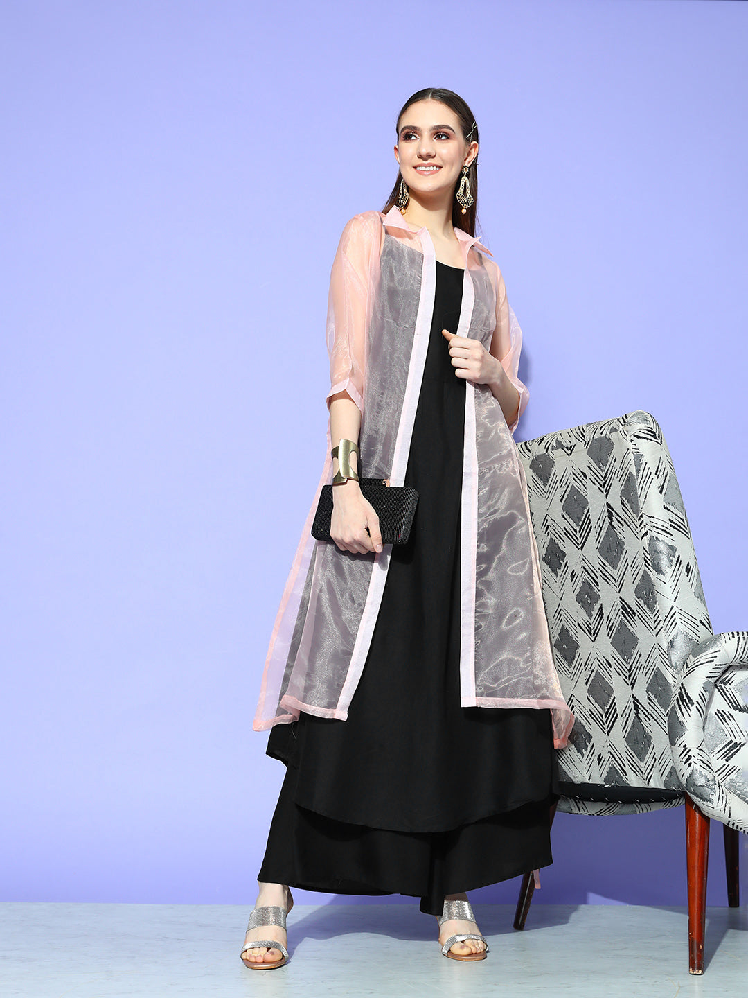 BLACK STRAPPY KURTA SET WITH PEACH ORGANZA CAPE