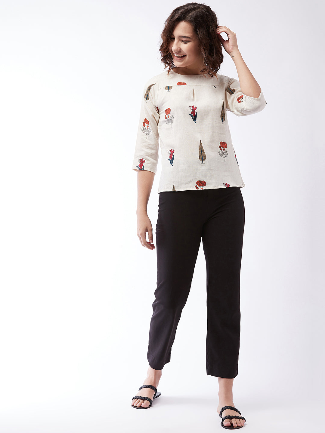 Muria Groovy Top For Teens