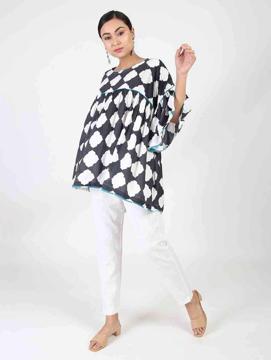 ROSETTE AESTHETIC TUNIC