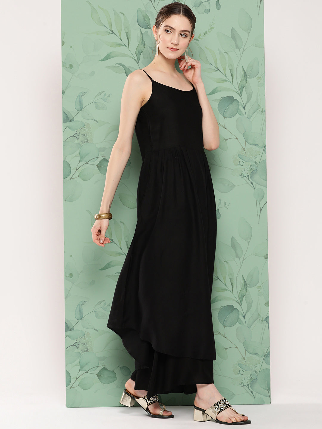 Black Strappy Set W Magenta Camelia Cr Dupatta