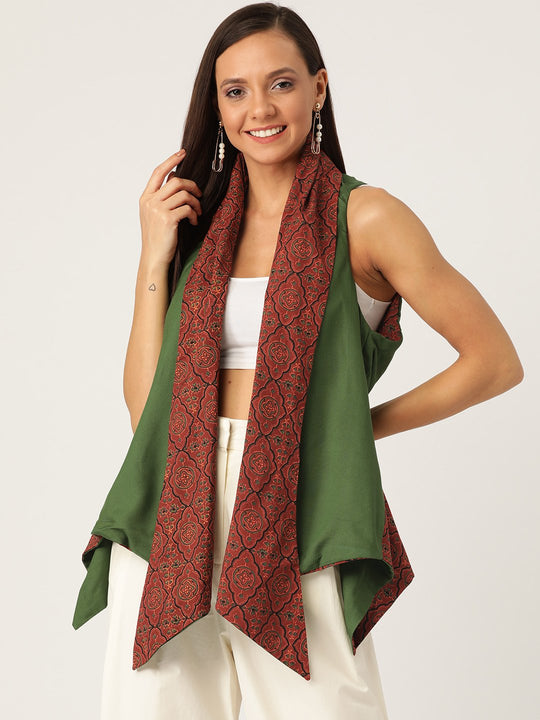 Reversible Shrug In Maroon Print