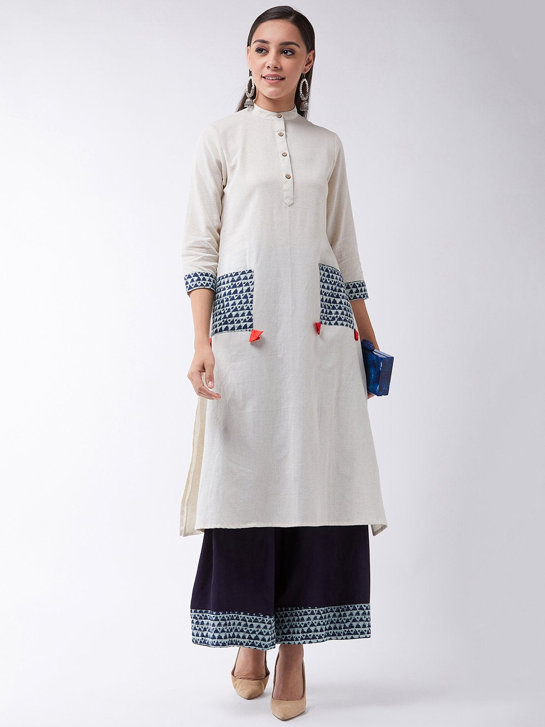 Off White Kurta With Patch Pockets