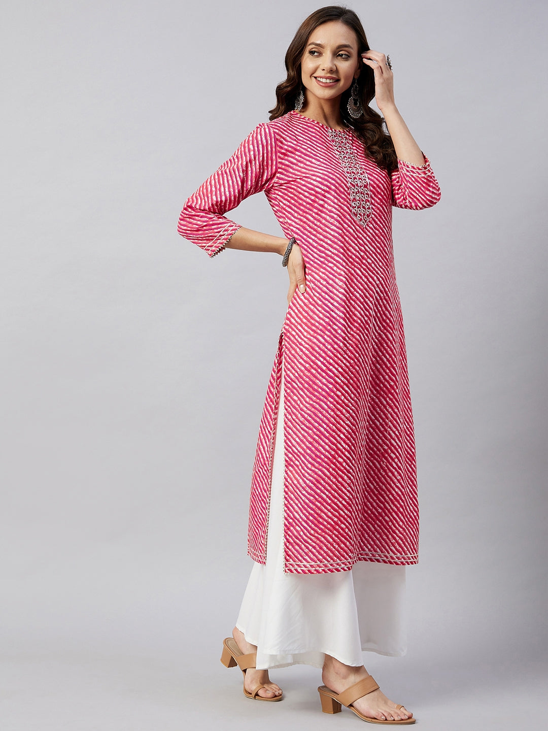 Red Lehriya Work Straight Kurta
