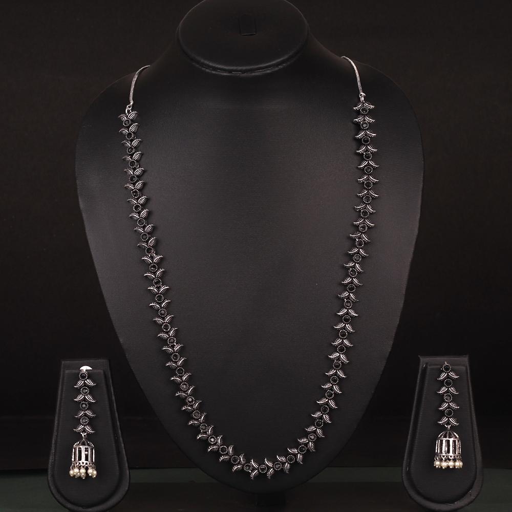 Black Studded Neckpiece Set In German Silver