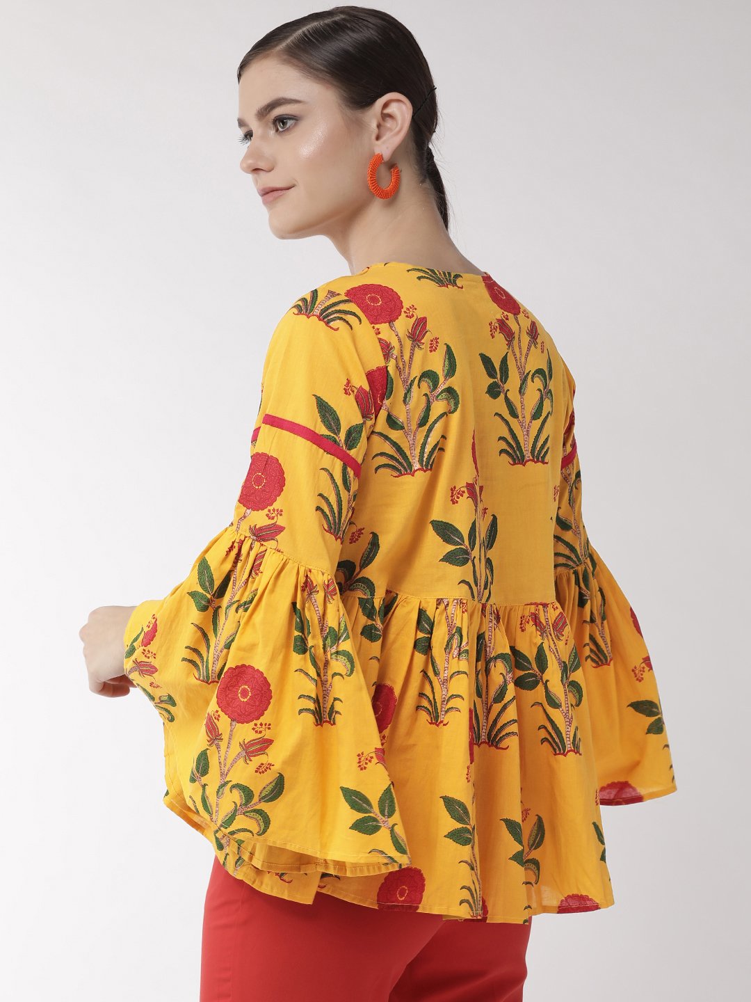 Yellow Flower and Leaf Top