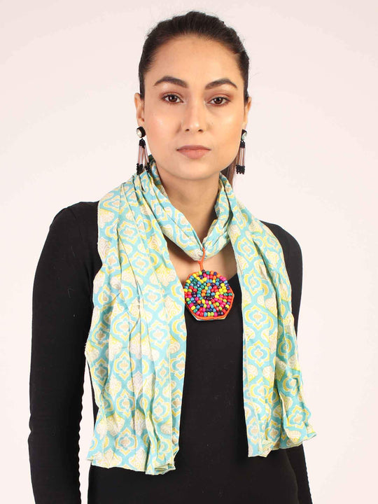 Green Traditional Stole Neckpiece