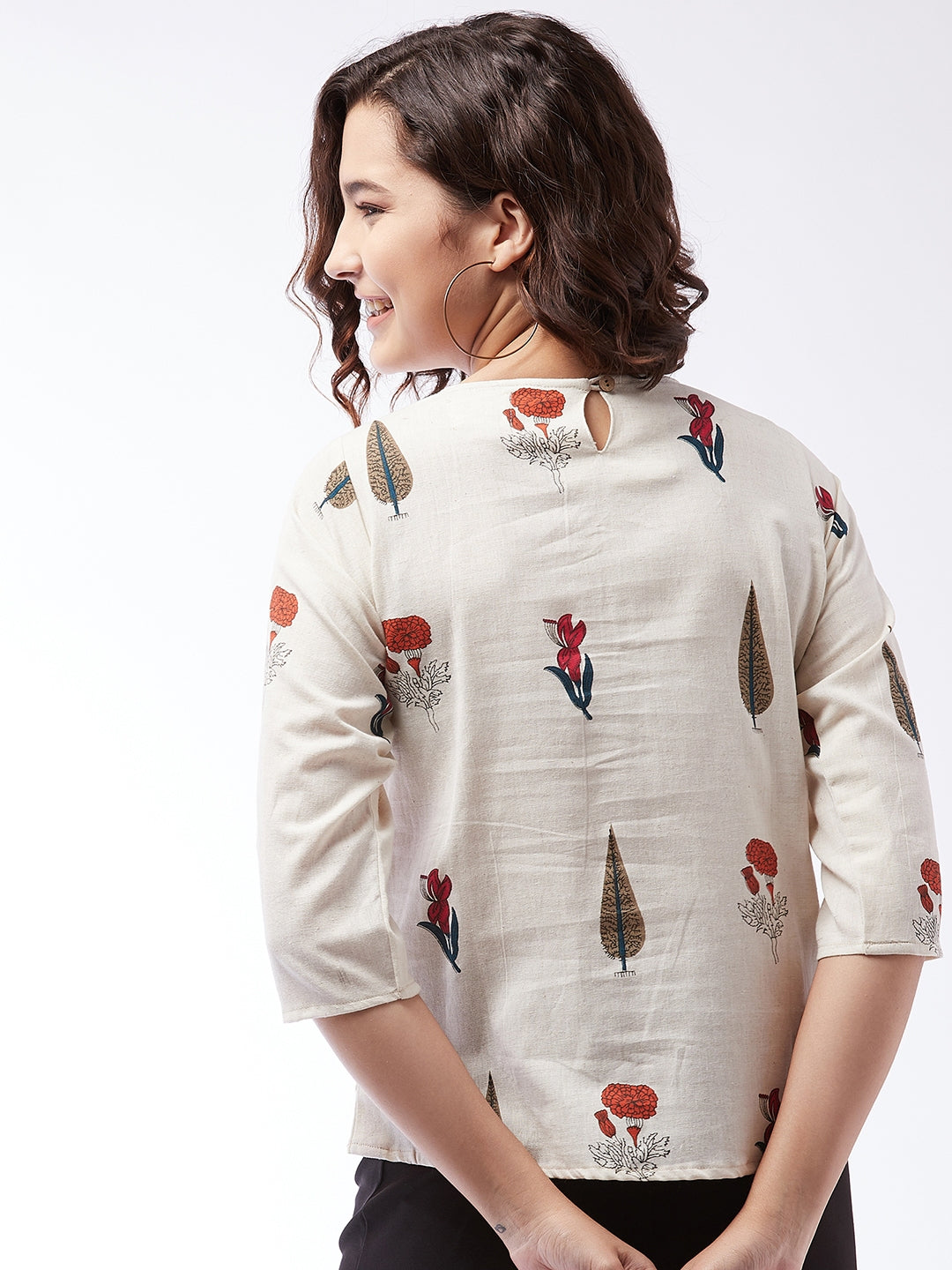 Muria Groovy Top For Teens