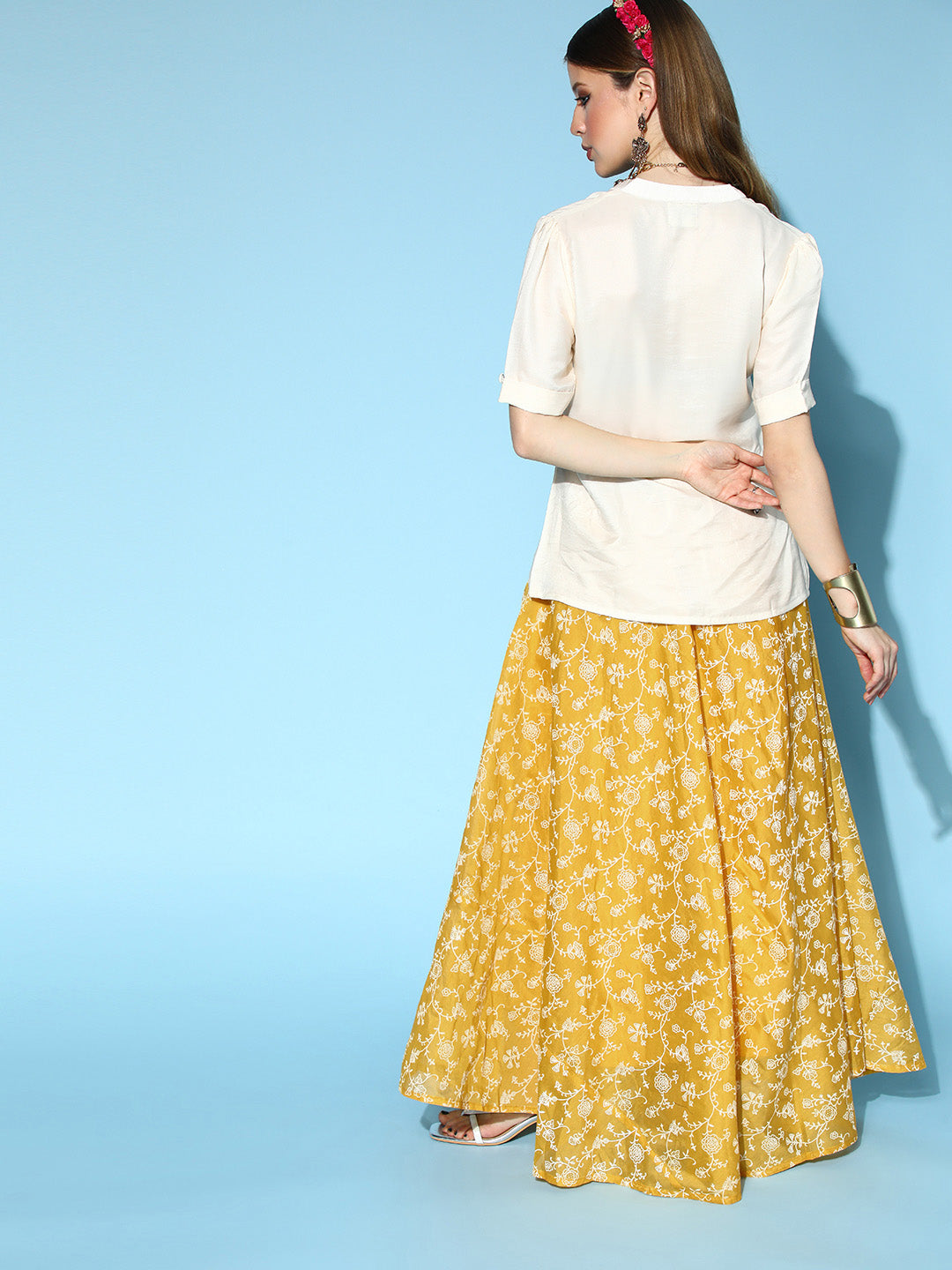 Chandrima Chanderi Layered Skirt Lehenga | White, Chanderi in 2023 |  Lehenga white, Layered skirt, Aza fashion
