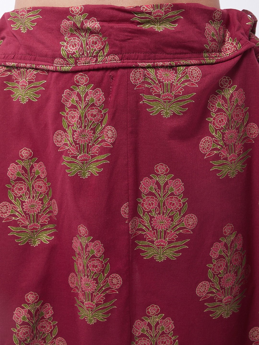 Off White Skirt Set With Dupatta