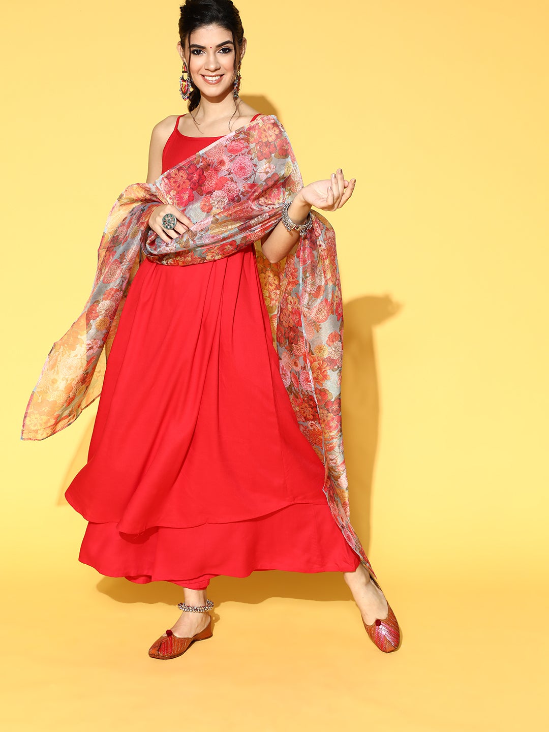 Strappy Set In Red With Organza Dupatta