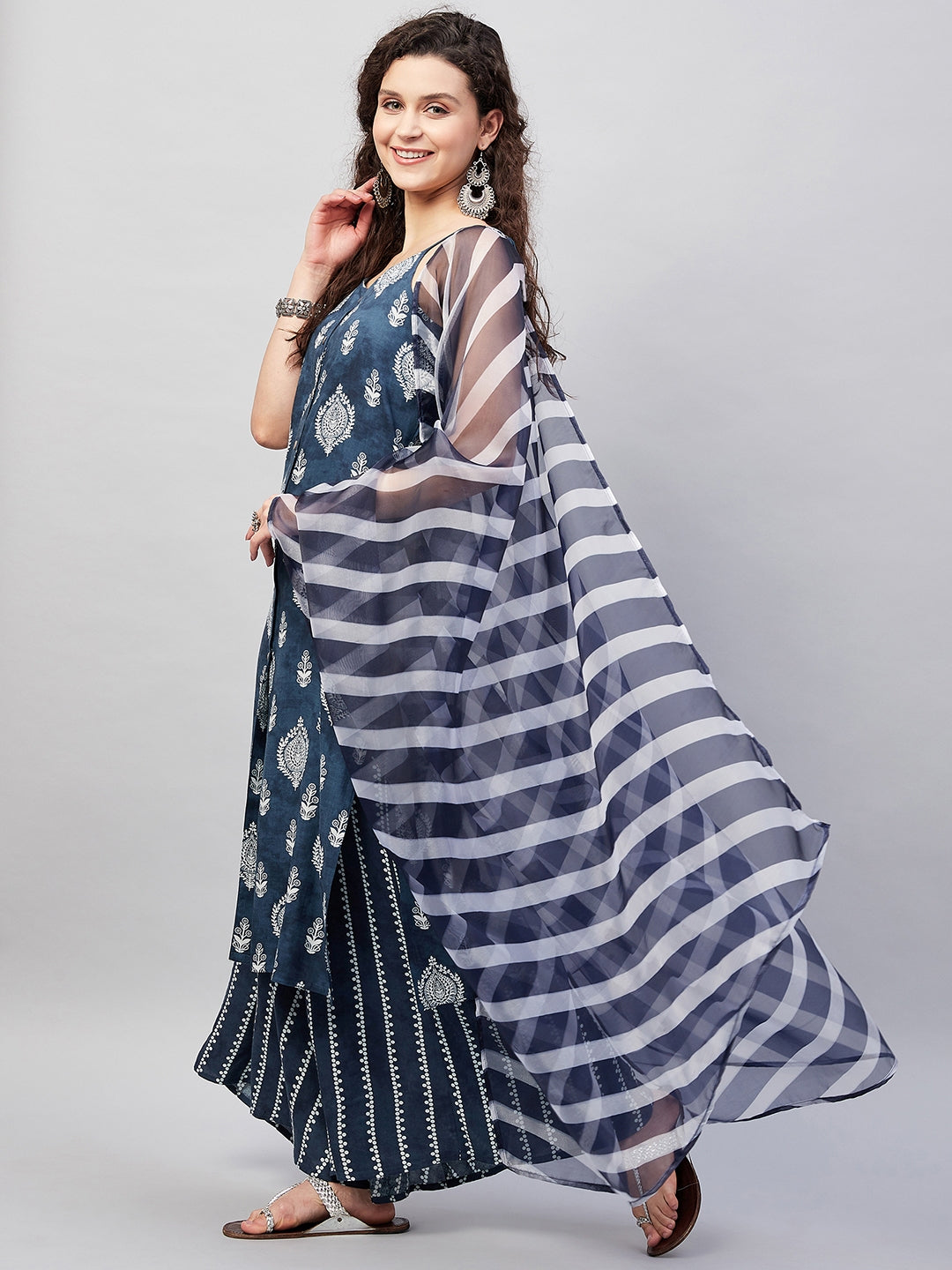 Blue White Porcelien Spaghetti Kurta Set W Navy Le dupatta