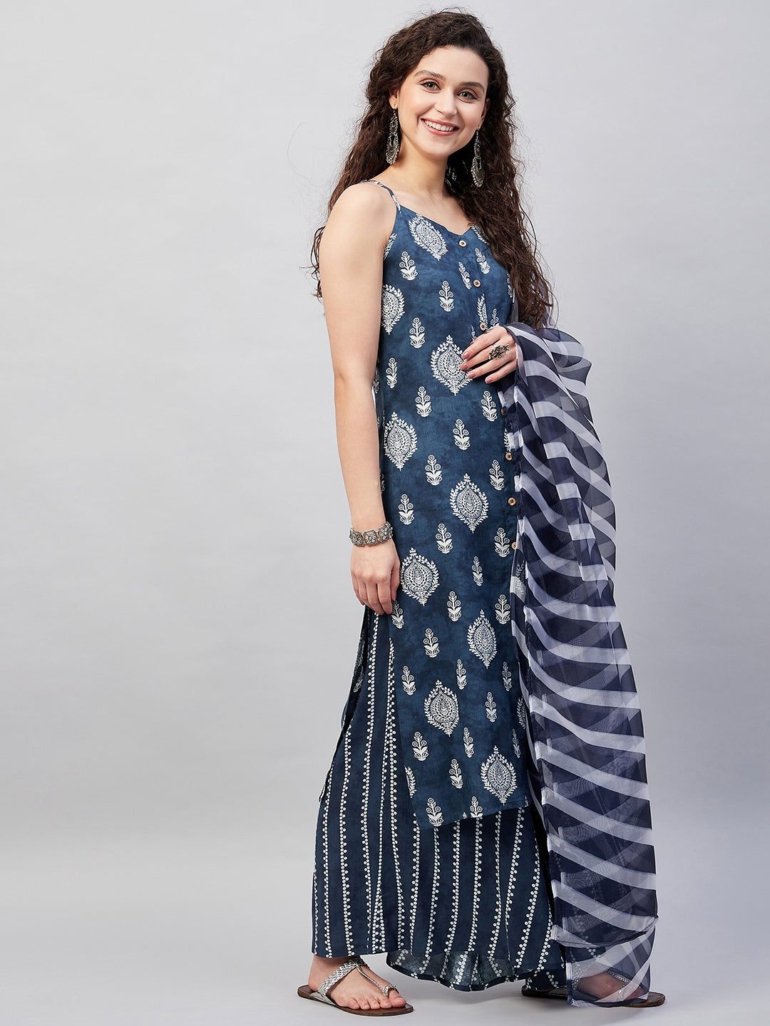 Blue White Porcelien Spaghetti Kurta Set W Navy Le dupatta