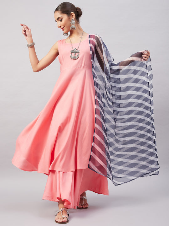 Light Pink Sleeveless Kurta Set W Navy Leh Organza Dupatta