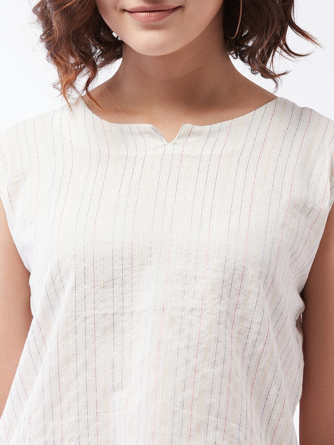 Off White Kantha Sleeveless Top For Teens