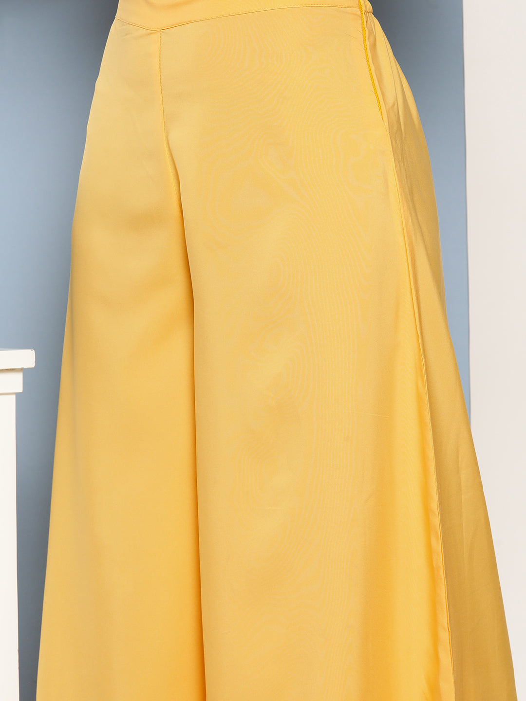 Cassatta Yellow Cr Strappy Set With Rose Print Dupatta