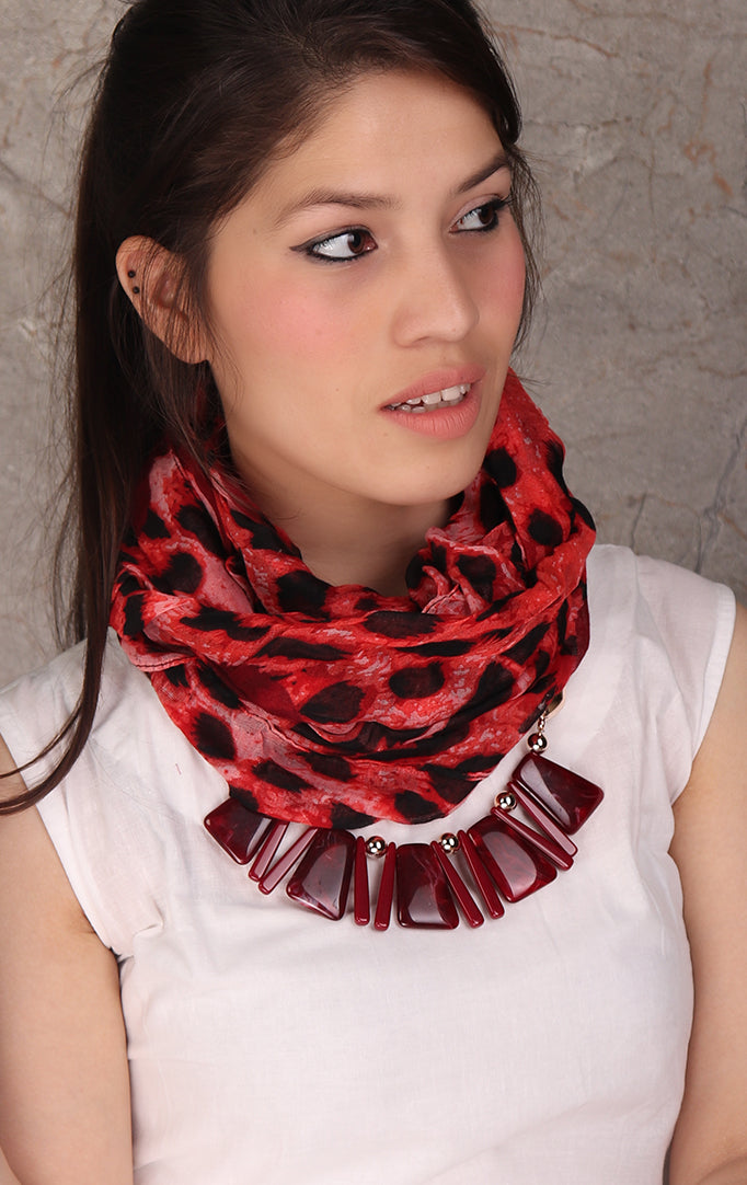 Animal print red-black necklace stole